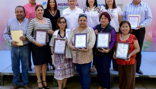 0012 DIF MUNICIPAL ENTREGA DE ESTIMULOS ANTIGUEDAD