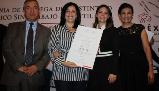 Recibe DIF Municipal Colima El Distintivo Mexsti 2016 -