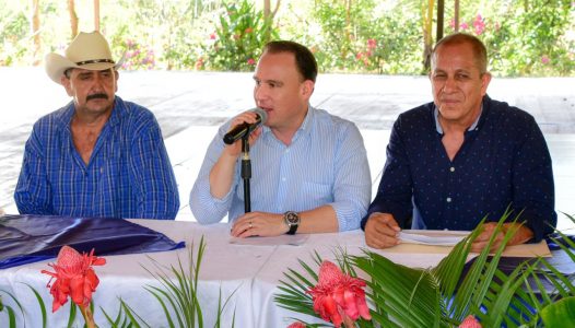 mantiene-alcalde-reuniones-de-trabajo-con-comisarios-de-colima