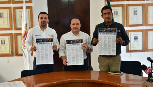 ayuntamiento-de-colima-presenta-convocatoria-a-becas-municipales